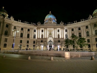 ホーフブルク宮殿のミヒャエル門