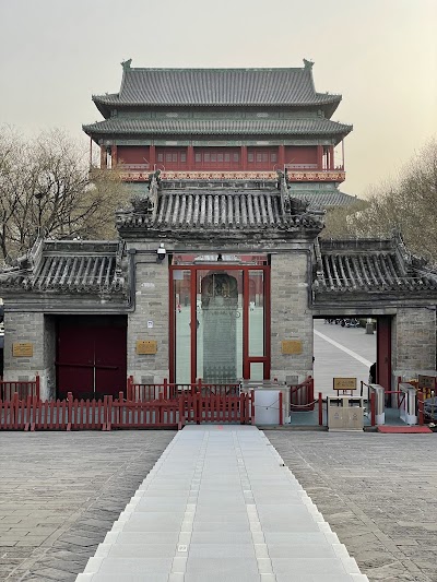 什刹海の湖畔と鐘鼓楼