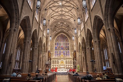 ウォール街のニューヨーク証券取引所の建物