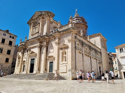 ドブロヴニク大聖堂のバロック様式の内部