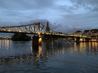 アイゼルナー・シュテグからのスカイラインの眺め