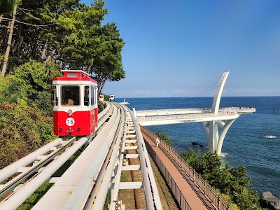 海岸線を走る海雲台スカイカプセル