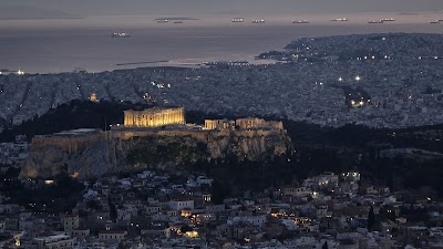 リカヴィトスの丘からのアテネ市街の大パノラマ